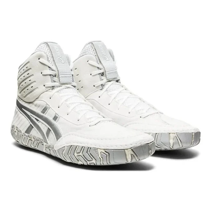 Aggressor 4 „White Pure Silver“