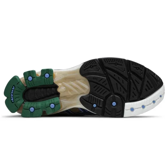 Asics x Affix Works Gel-Kinsei OG Gore-Tex „Desert Grand Shark“