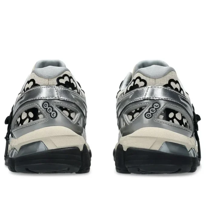 Asics x Cecilie Bahnsen Gel-Kayano 20 „Vanilla Pure Silver“