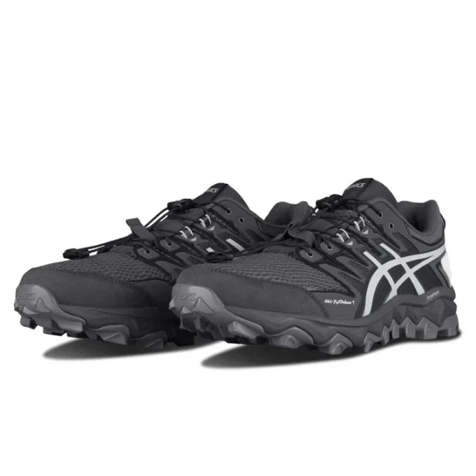 Asics x Chemist Creations Gel-FujiTrabuco 7 „Carbon Grey“