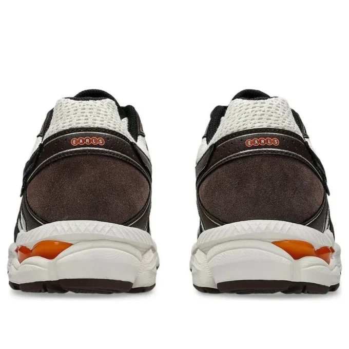 Asics x EARLS Gel-Cumulus 16 „Coconut Milk Black“