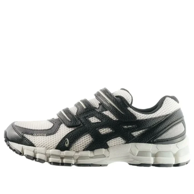 Asics x HAL STUDIOS Gel-Kayano 20 „Bone“