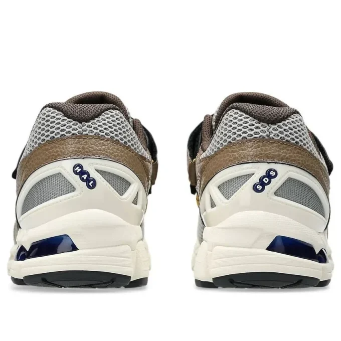 Asics x HAL Studios Gel-Kayano 20 „Malt“