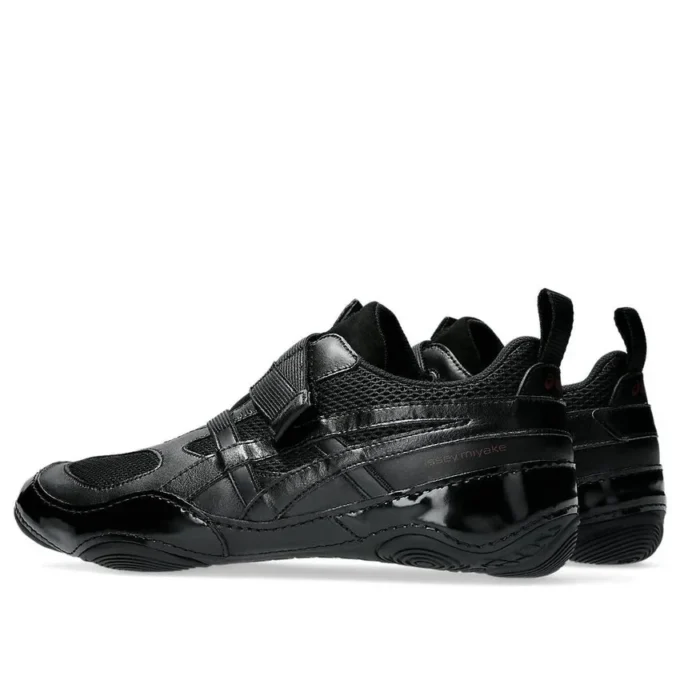 Asics x Issey Miyake Hyper Taping „Schwarz“