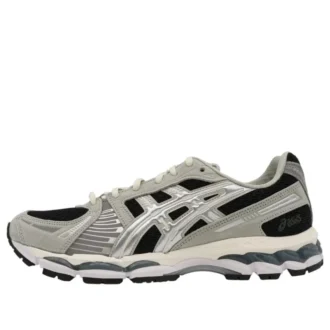 Asics x Kith Gel-Kayano 12.1 „Peat Cream“