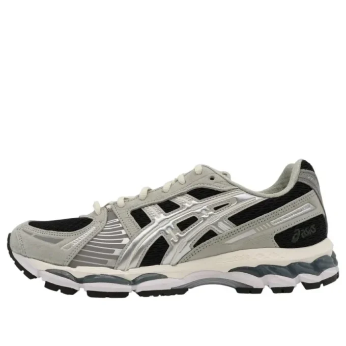 Asics x Kith Gel-Kayano 12.1 „Peat Cream“