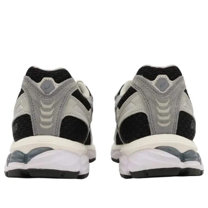 Asics x Kith Gel-Kayano 12.1 „Peat Cream“