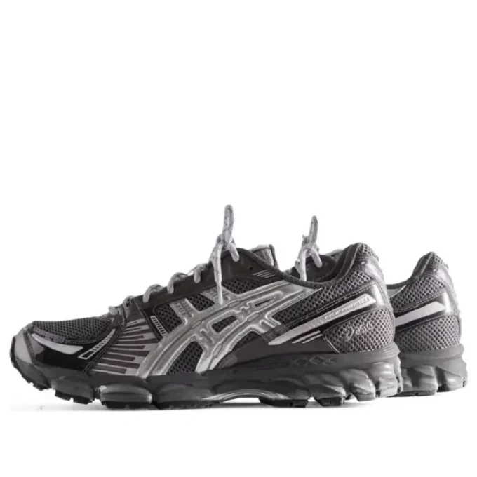 Asics x Kith Gel-Kayano 12.1 „Tornado Pure Silver“