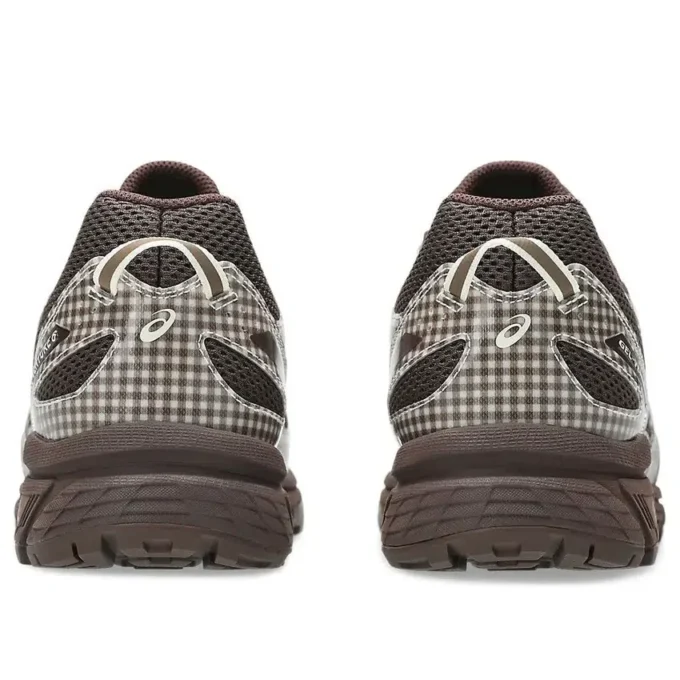Asics x Story mfg. GEL-Venture 6 „Reddish Brown Gingham“