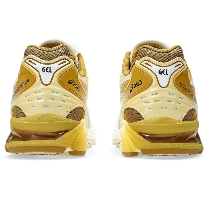 Asics x The Museum Visitor Gel-Kayano 14 „Cream Gold“