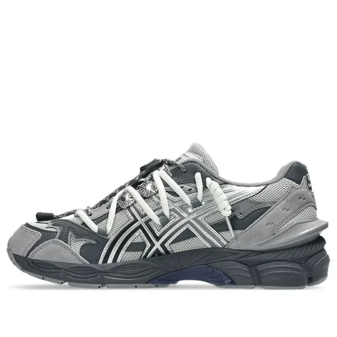 Asics x TOGA Gel-Cumulus 16 TG „Grey Black Pure Silver“