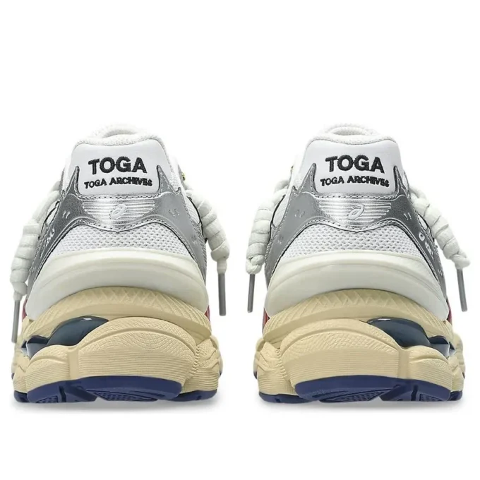 Asics x TOGA Gel-Cumulus 16 TG „White Red Pure Silver“