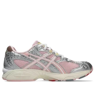 Asics x Vandy The Pink x atmos Gel-Nimbus 10.1 „Banana Split Strawberry“