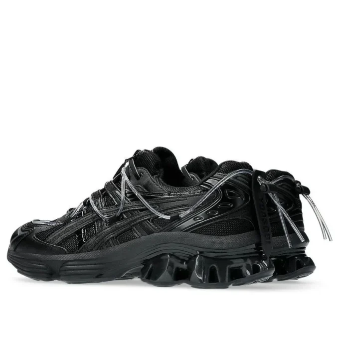 Asics x Yoasobi Gel-Kinetic Fluent „Black“