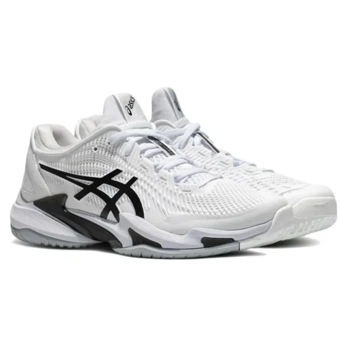 Court FF 3 „White Black“