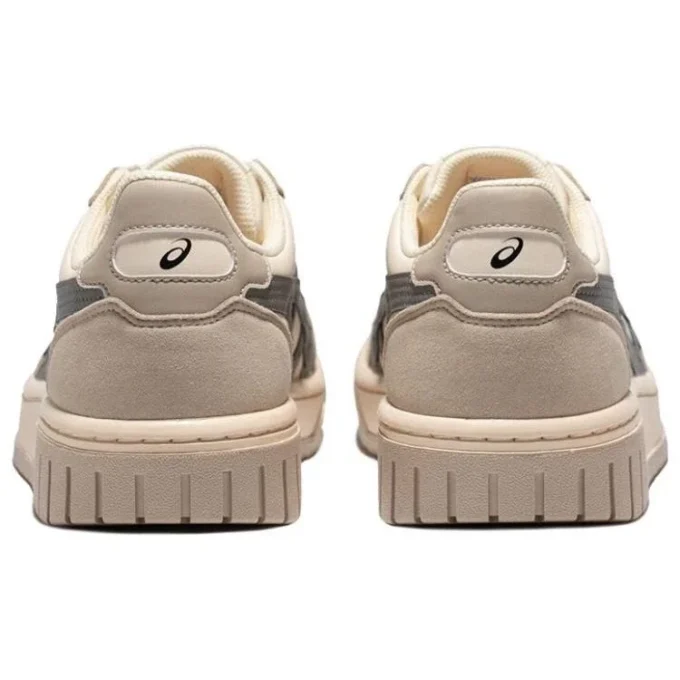 Court MZ „Cream Black Gum“
