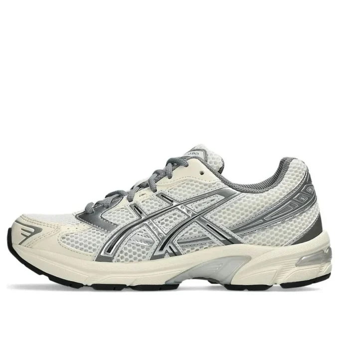 GEL-1130 „Cream Clay Grey“