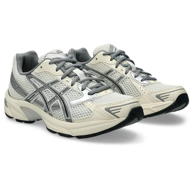 GEL-1130 „Cream Clay Grey“