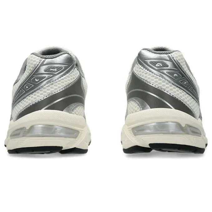 GEL-1130 „Cream Clay Grey“