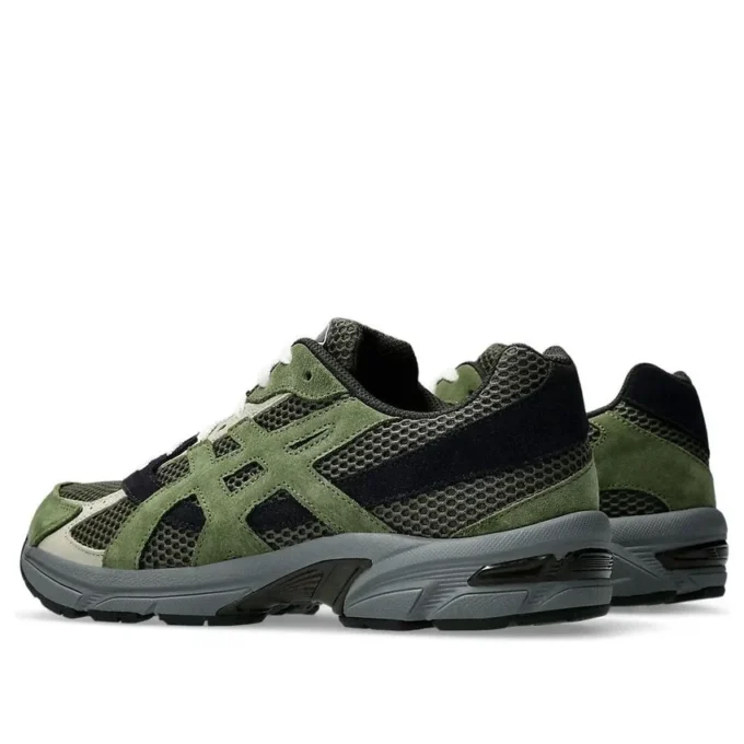GEL-1130 „Olive Canvas Smog Green“