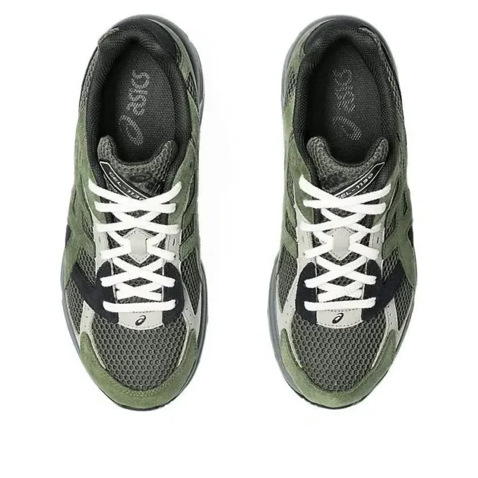 GEL-1130 „Olive Canvas Smog Green“