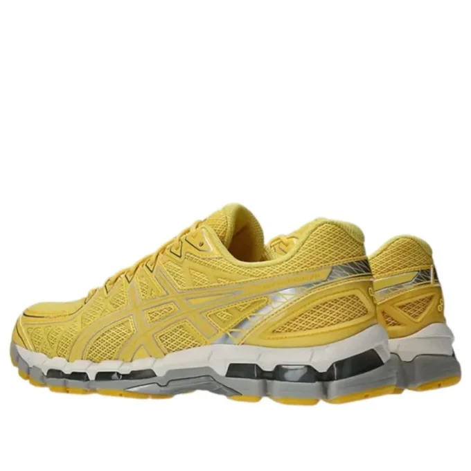 Gel-Kayano 20 „Banana Cream Chrome Yellow“