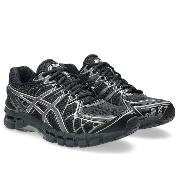 Gel-Kayano 20 „Black Clay Grey“
