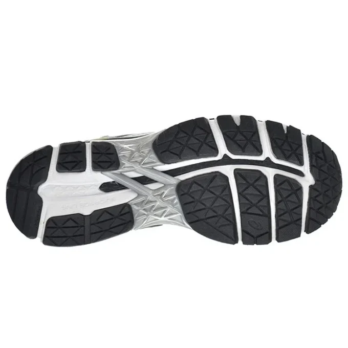 Gel-Kayano 22 „Silver Black Gold“