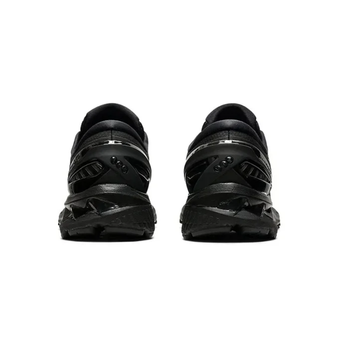Gel-Kayano 27 „Triple Black“