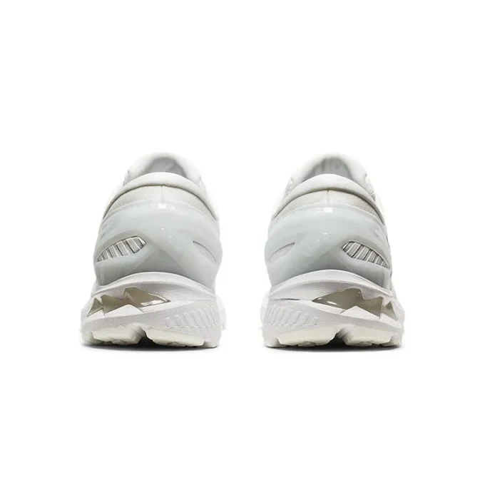 Gel-Kayano 27 „Triple White“