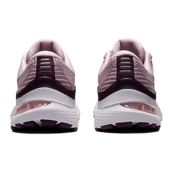 Gel-Kayano 28 „Barely Rose“