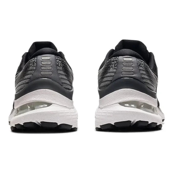Gel-Kayano 28 „Black White“