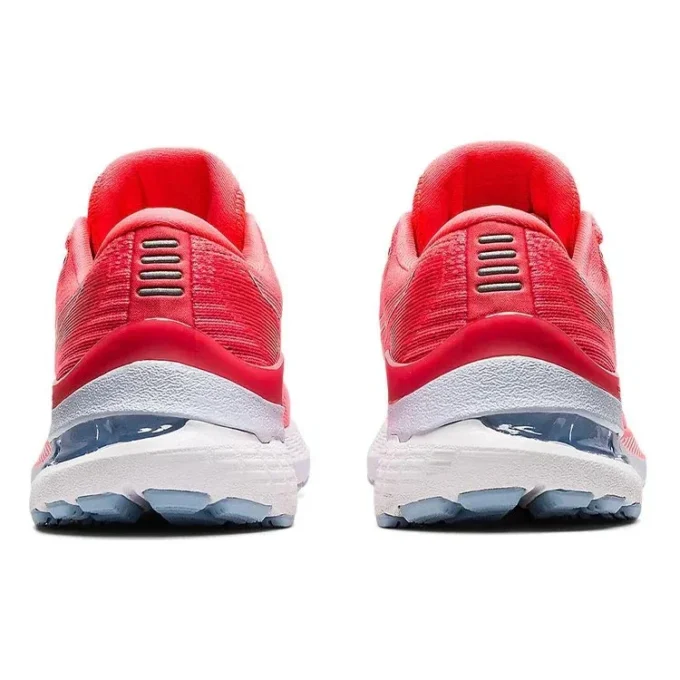 Gel-Kayano 28 „Blazing Coral“