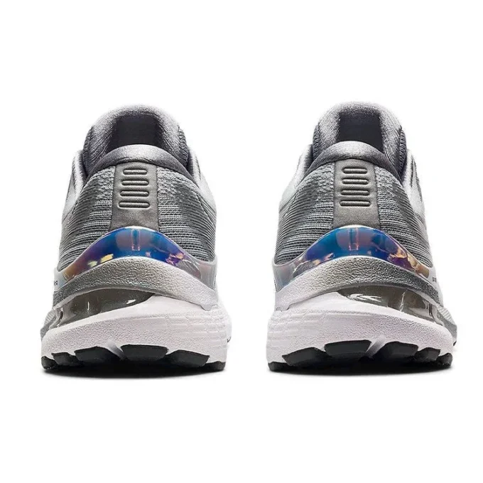 Gel-Kayano 28 „Platinum“