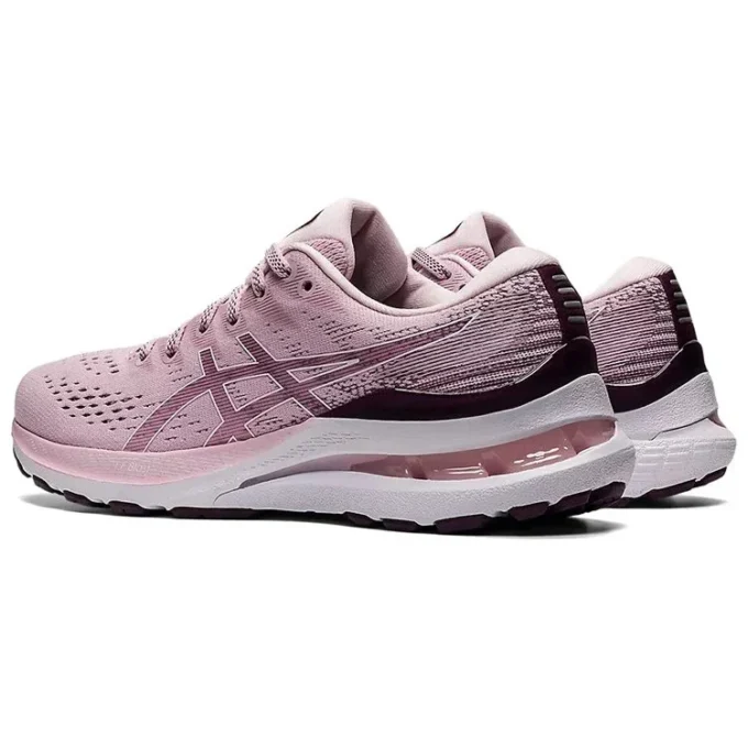 Gel-Kayano 28 Wide „Barely Rose“