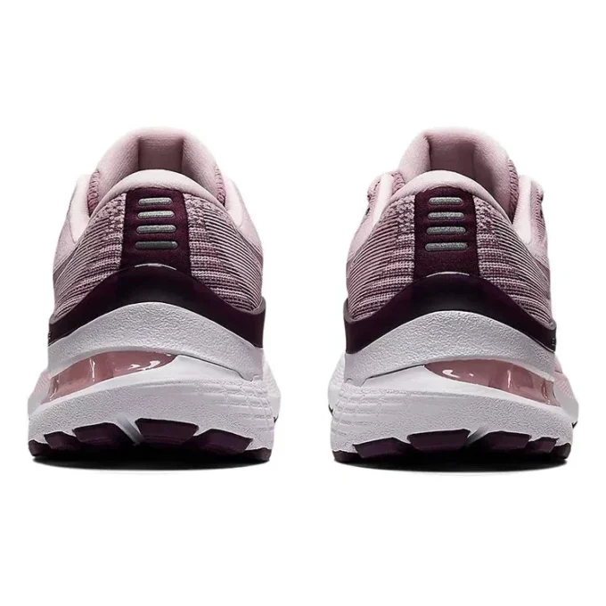Gel-Kayano 28 Wide „Barely Rose“