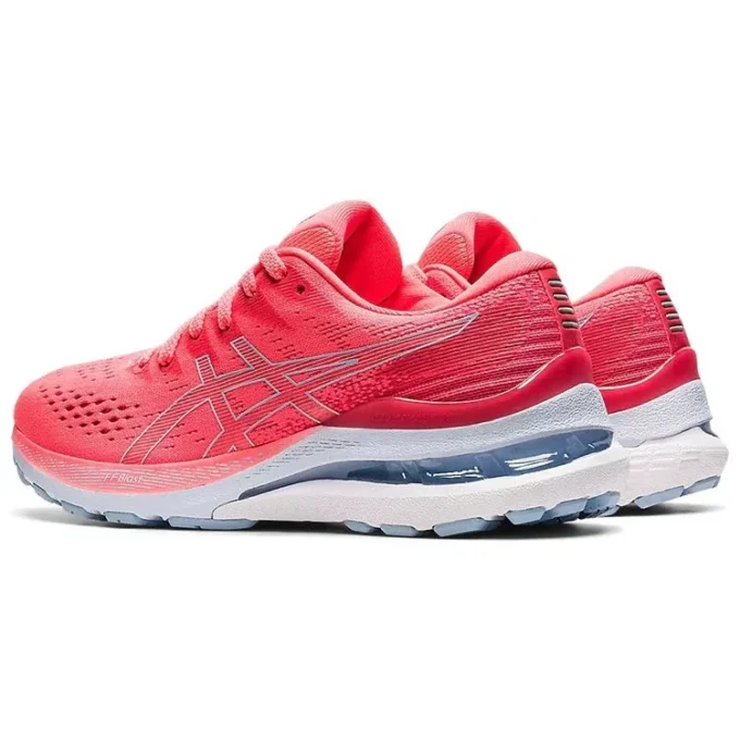 Gel-Kayano 28 Wide „Blazing Coral Mist“