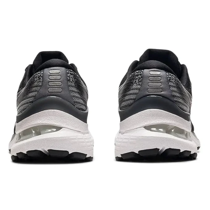 Gel-Kayano 28 Wide „Schwarz-Weiß“