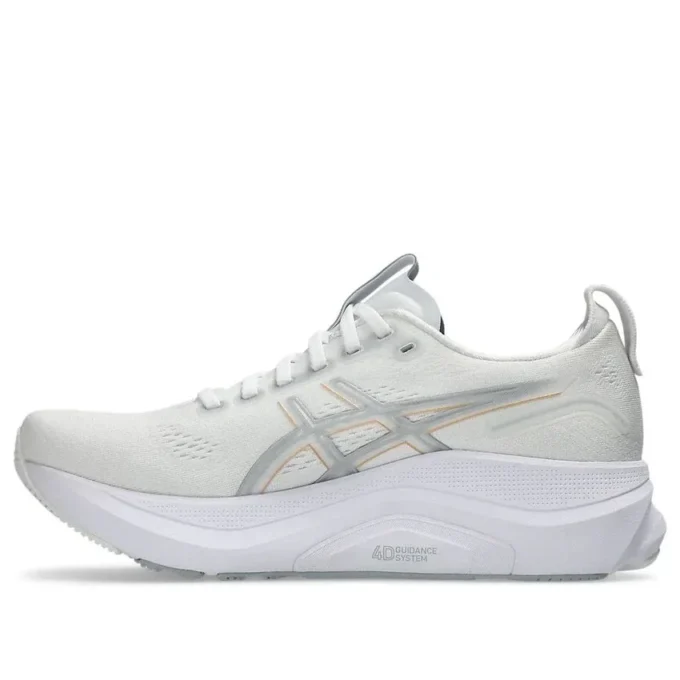 Gel-Kayano 32 „White Champagne“