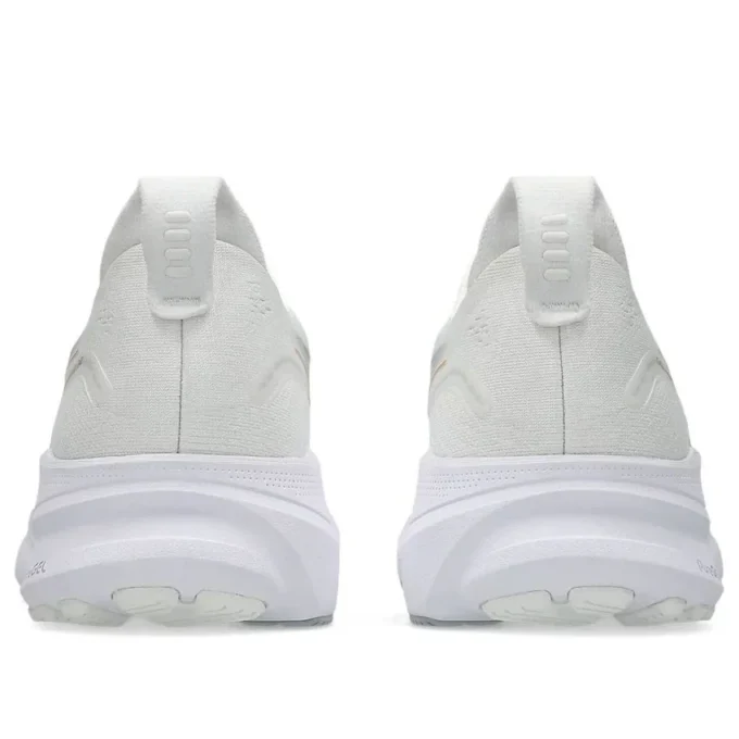 Gel-Kayano 32 „White Champagne“