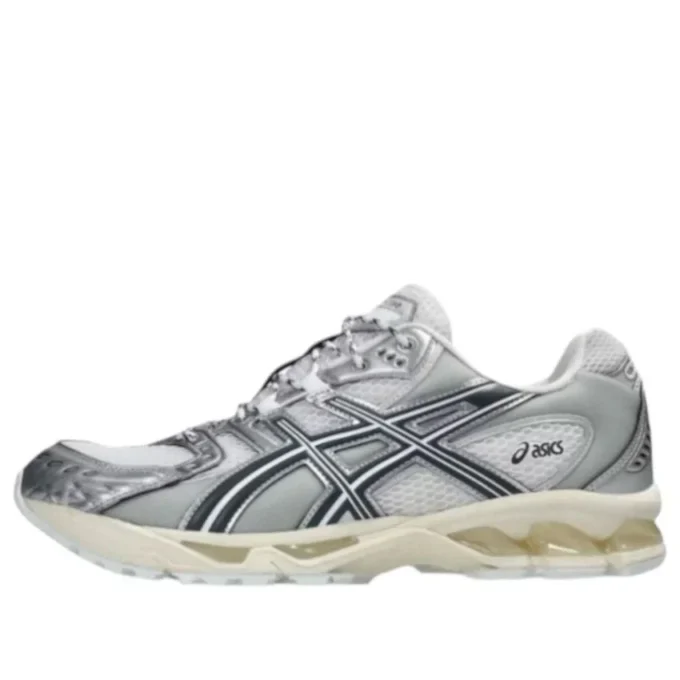 Gel-Nimbus 10.1 „Silber Metallic“
