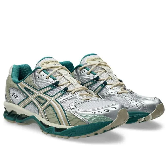 Gel-Nimbus 10.1 „White Rainy Lake“