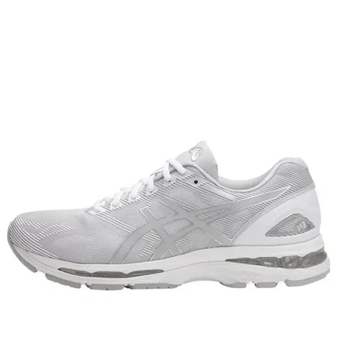 Gel-Nimbus 19 „Glacier Grey“
