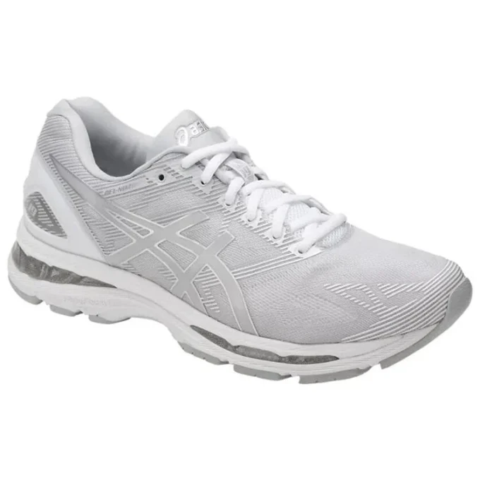 Gel-Nimbus 19 „Glacier Grey“