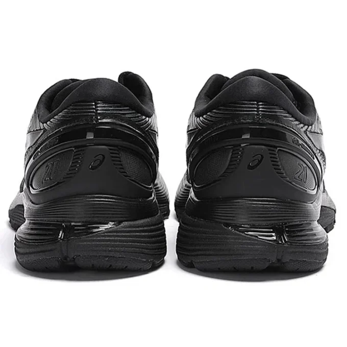 Gel-Nimbus 21 „Black“