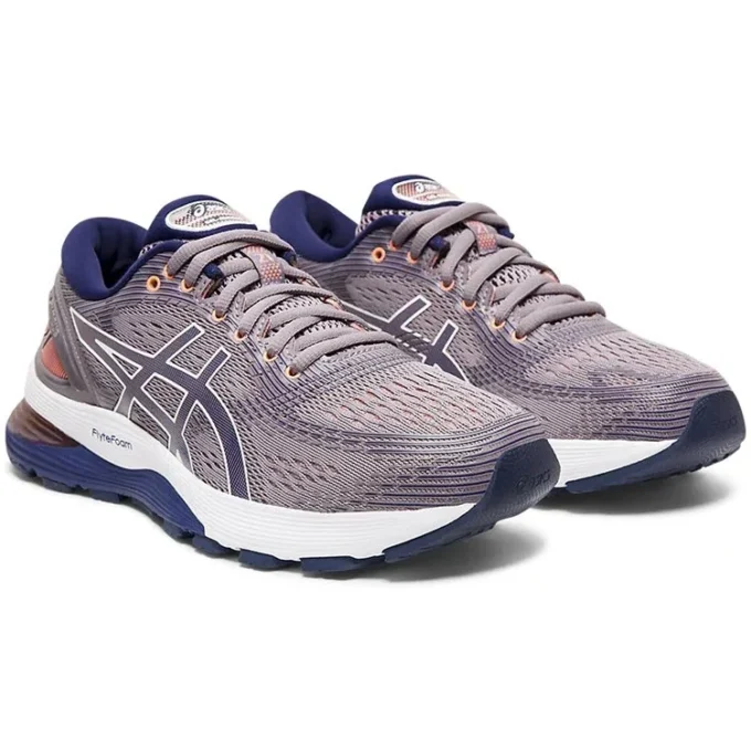 Gel-Nimbus 21 „Lavender Grey Dive Blue“