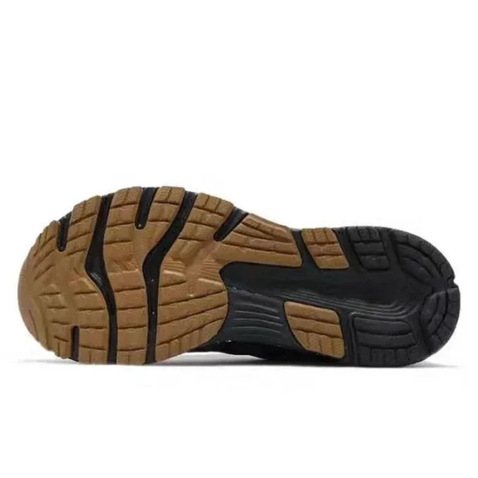 Gel-Nimbus 21 Winterized „Graphite Grey“