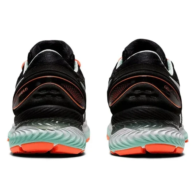 Gel-Nimbus 22 „Black Bio Mint“