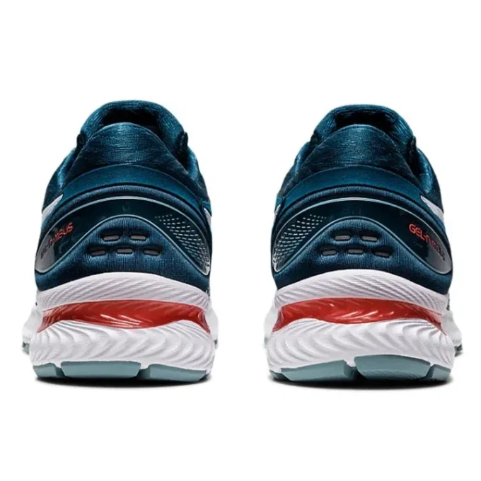 Gel-Nimbus 22 „Light Steel Magnetic Blue“