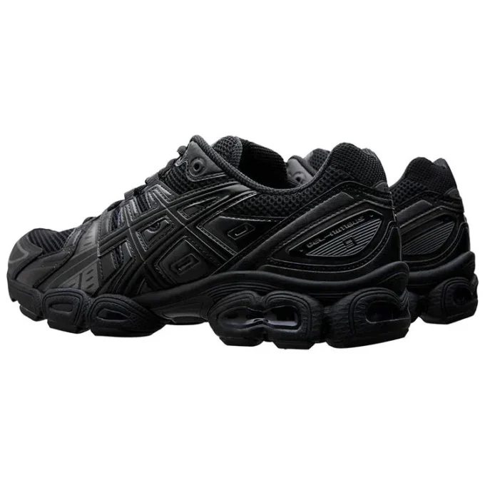 Gel-Nimbus 24 9 „Black Gunmetal“